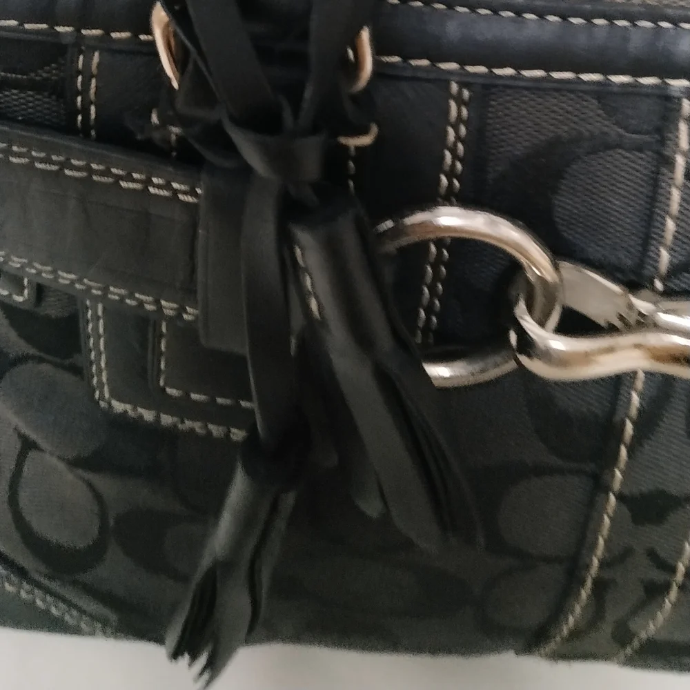 Coach Hampton Signature Black Canvas Satchel Handbag Shoulder bag - Picture 6 of 17